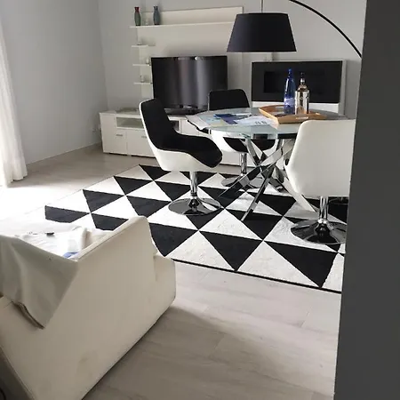 Casa Romeo Apartment *